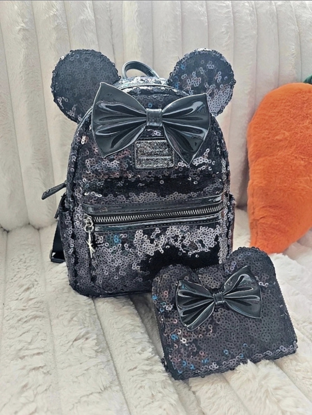 Disney Minnie Mouse sequin bow backpack set Sequin Bow Backpack And Wallet